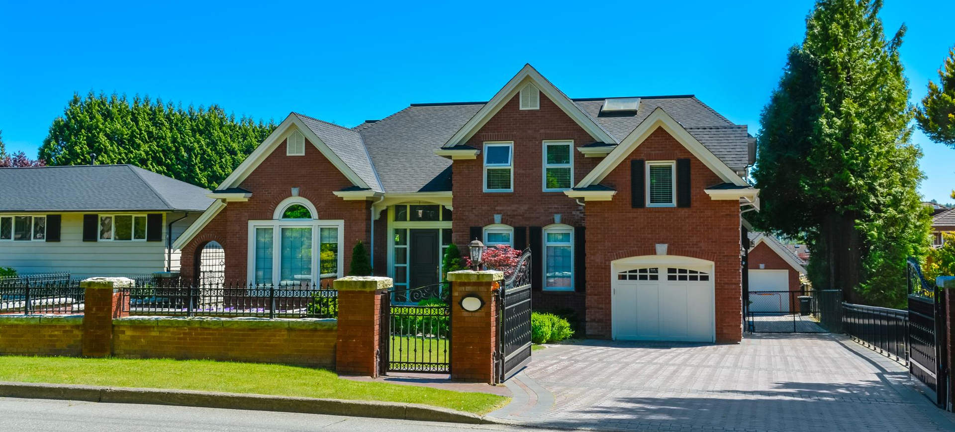 Privacy &  <br> <span class="custom-home-slider-heading"> Confidentiality </span>